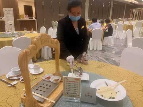 厦门万家餐饮服务单位劲吹文明风 合理消费与剩菜打包成新时尚